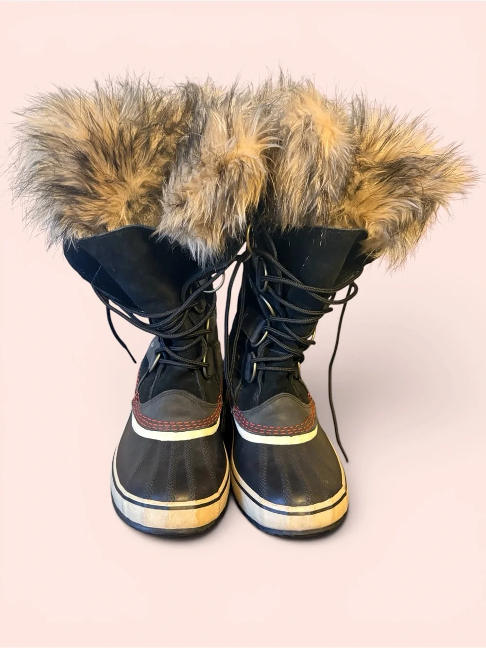 Sorel Black Lace-Up Winter Boots with Brown Faux-Fur Cuff Warm Old Money Indie